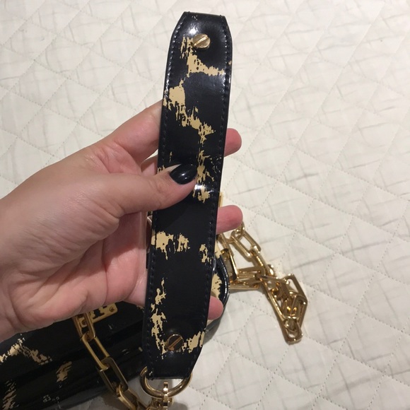 Tory Burch Crossbody Bag - Picture 4 of 7